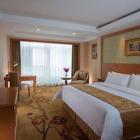 Vienna Hotel - Da Ju Yuan Branch Шеньчжень Екстер'єр фото