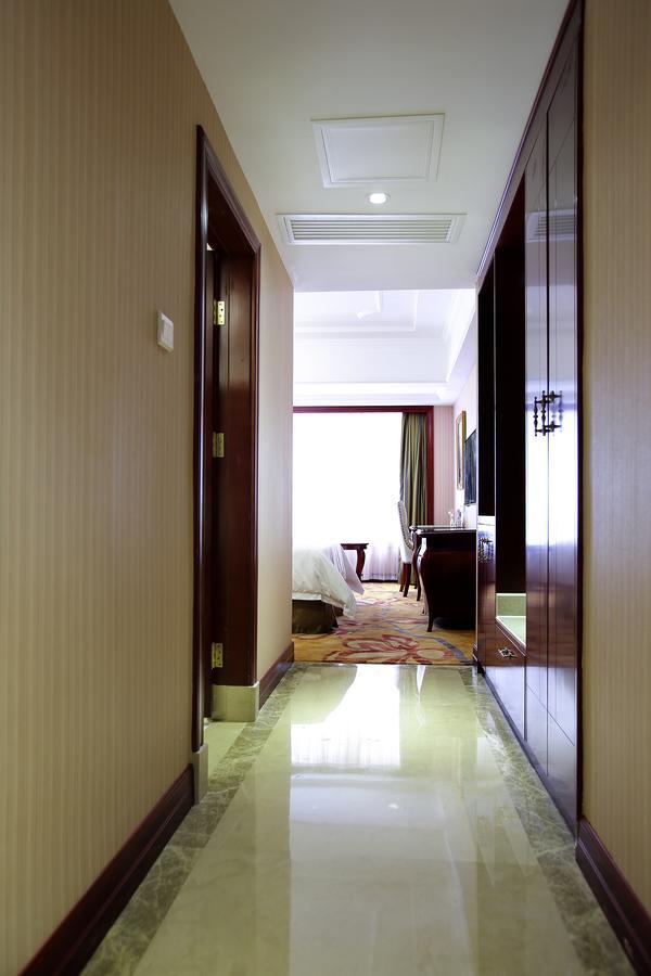 Vienna Hotel - Da Ju Yuan Branch Шеньчжень Екстер'єр фото
